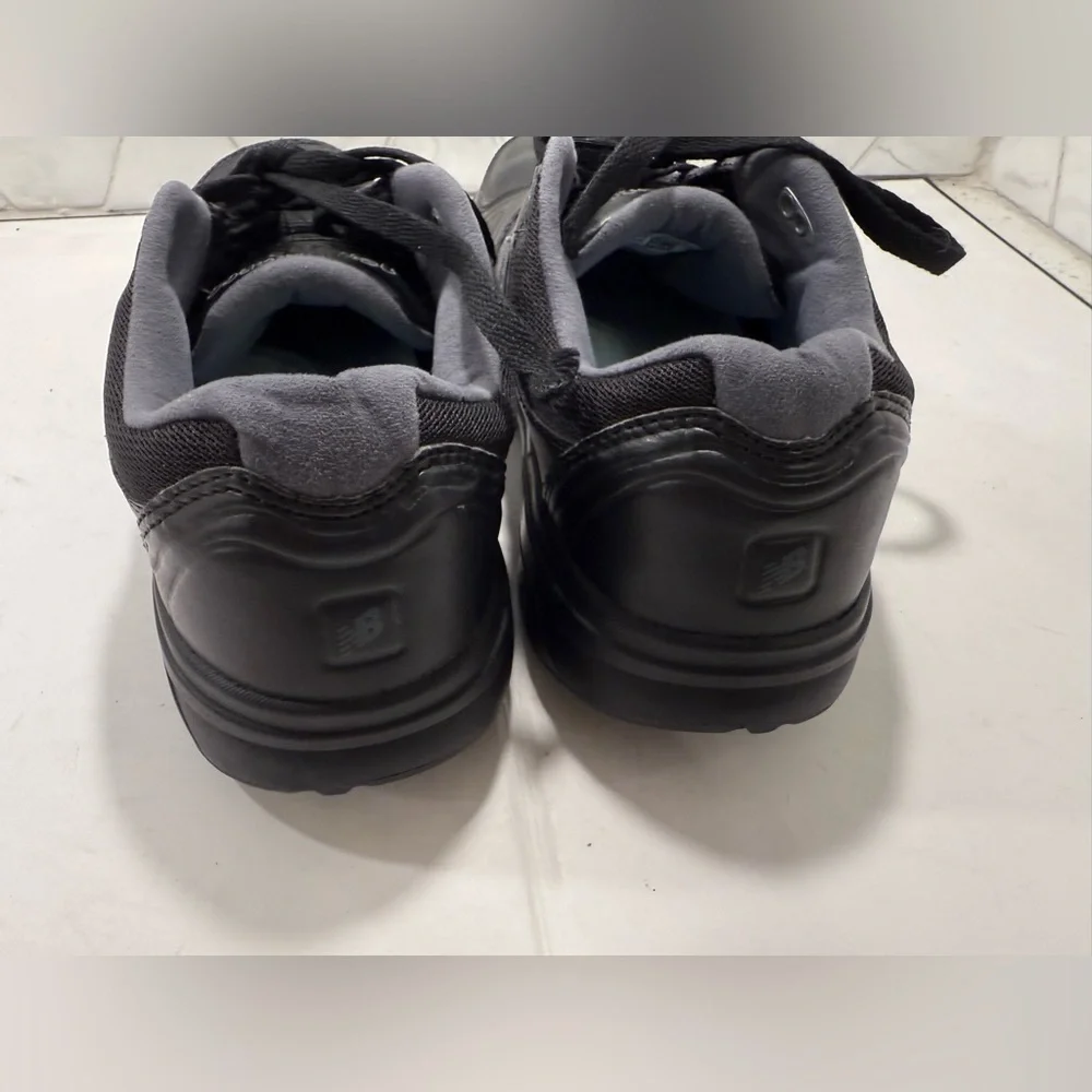 New Balance 813 Woman’s Black Sneaker WW813BK Rollbar Tech Walking Shoe Sz 10.5